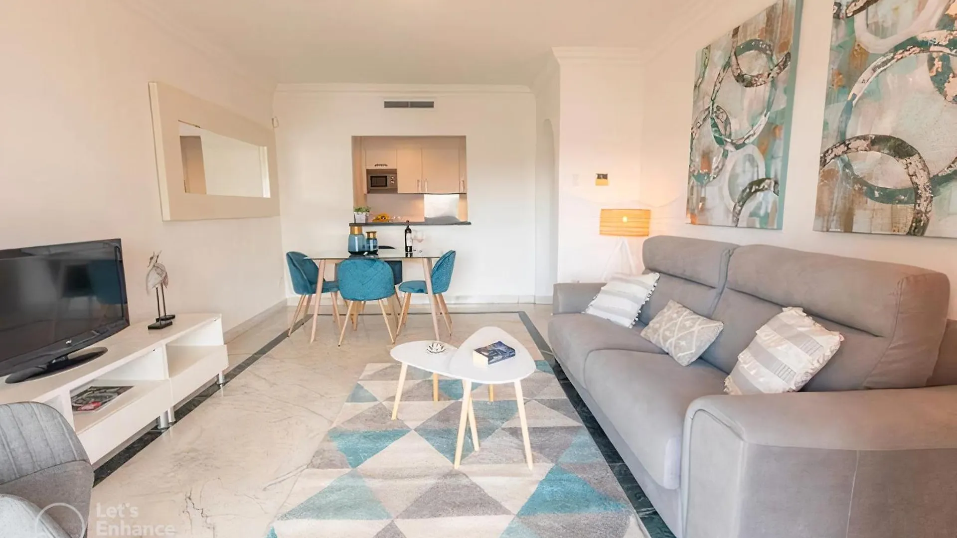 Apartment Vacation Marbella I Marina De Banus Beach Retreat, Next To Marina And Shops, 24-7 Security